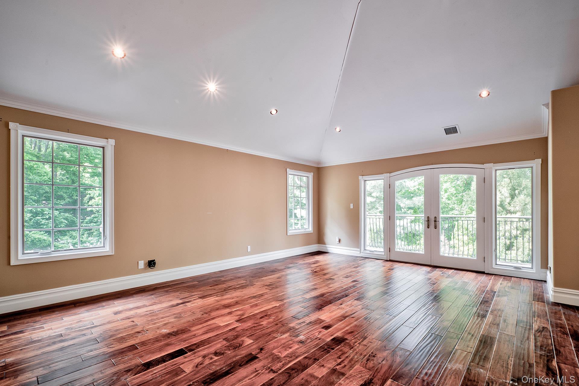 #17 photo, 262 Harbor Acres Road, ナッソー郡 Port Washington , NY 11050