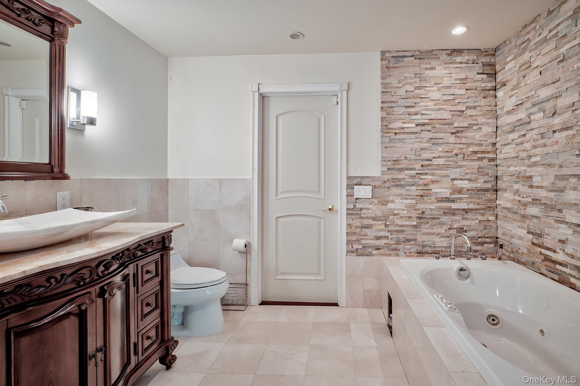 #18 photo, 262 Harbor Acres Road, ナッソー郡 Port Washington , NY 11050