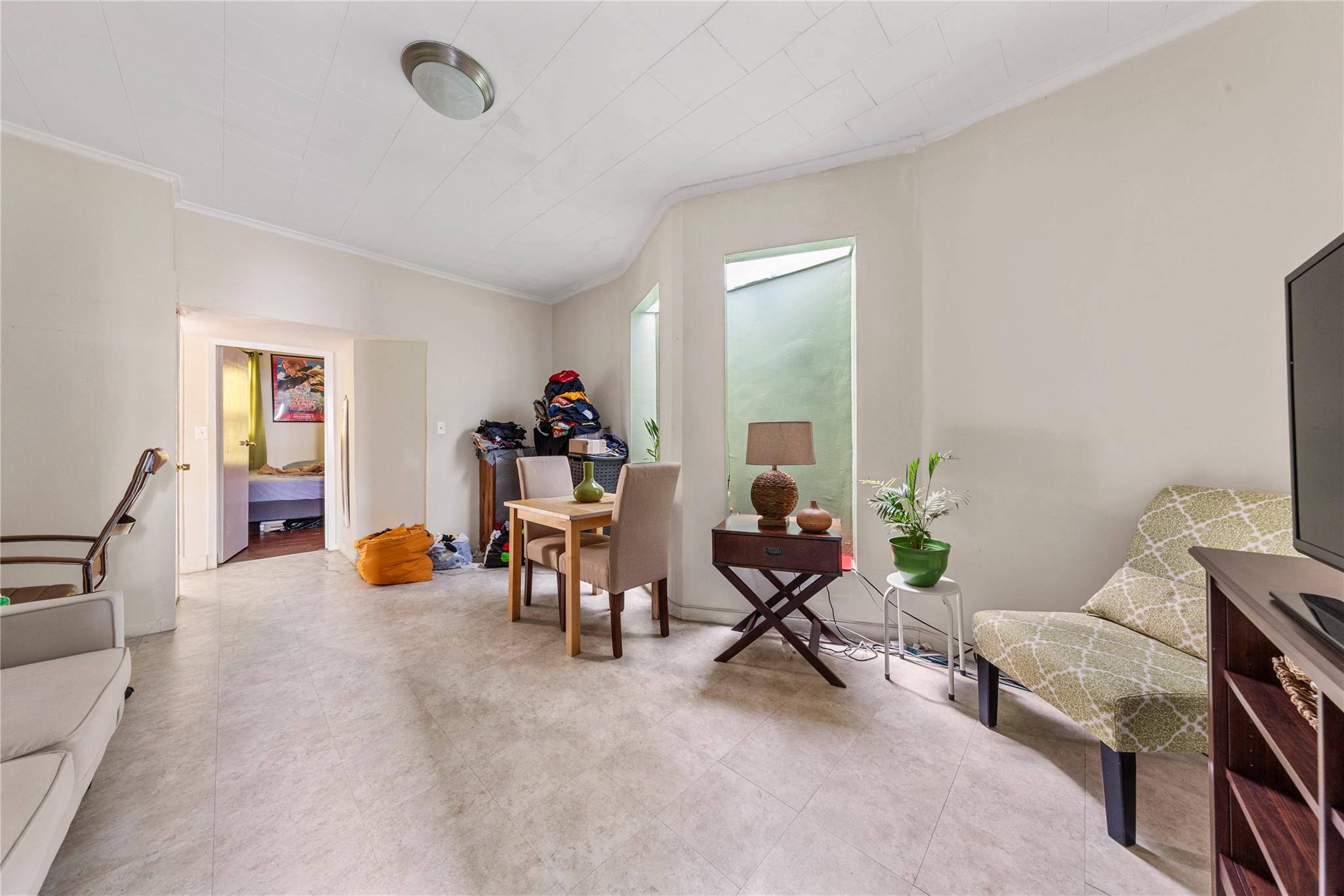 #9 photo, 69-30 Myrtle Avenue, 皇后区 瑞吉屋 Ridgewood , NY 11385