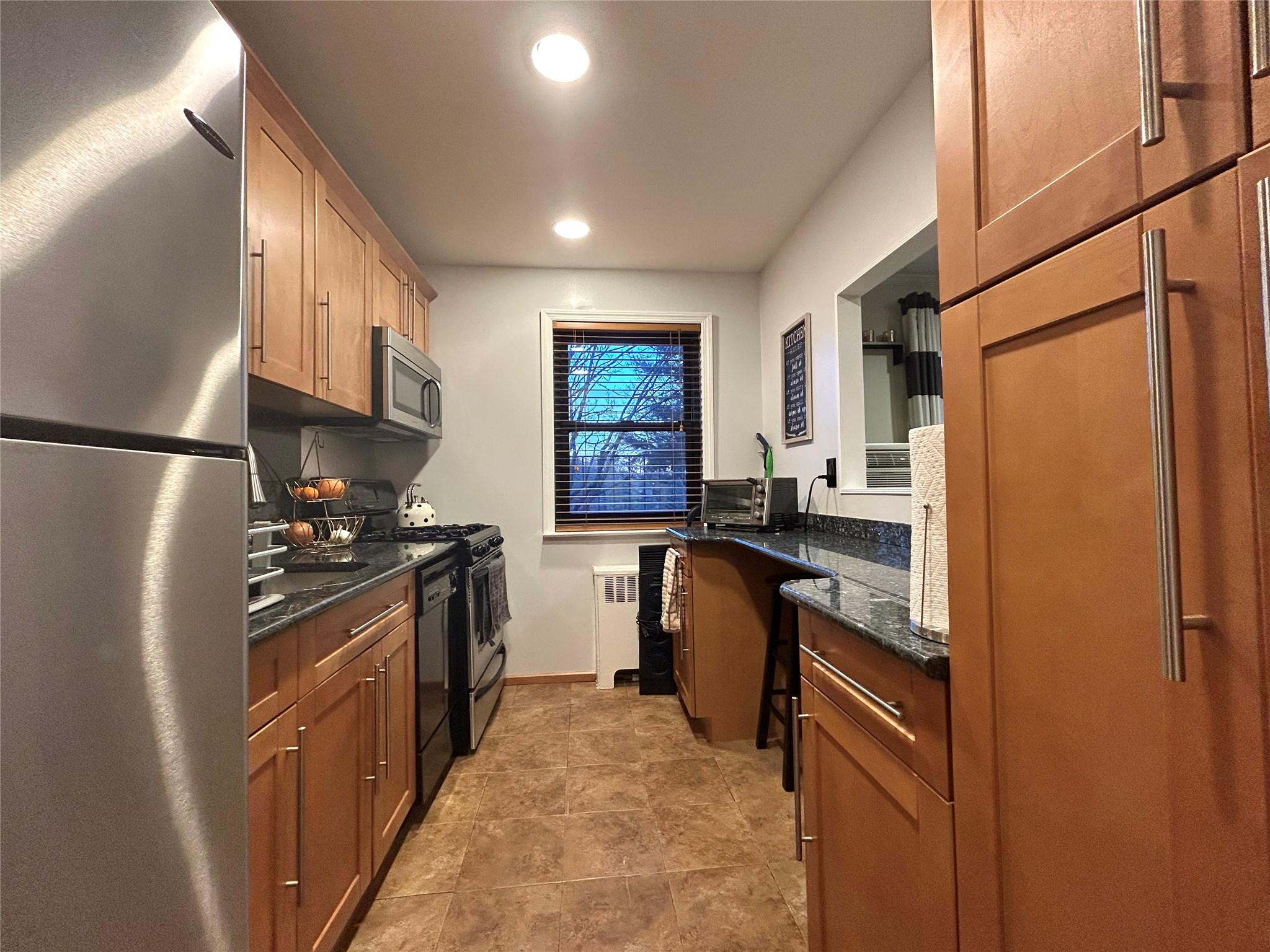 #13 photo, 44 Terrace Circle, ناسو Great Neck , NY 11021