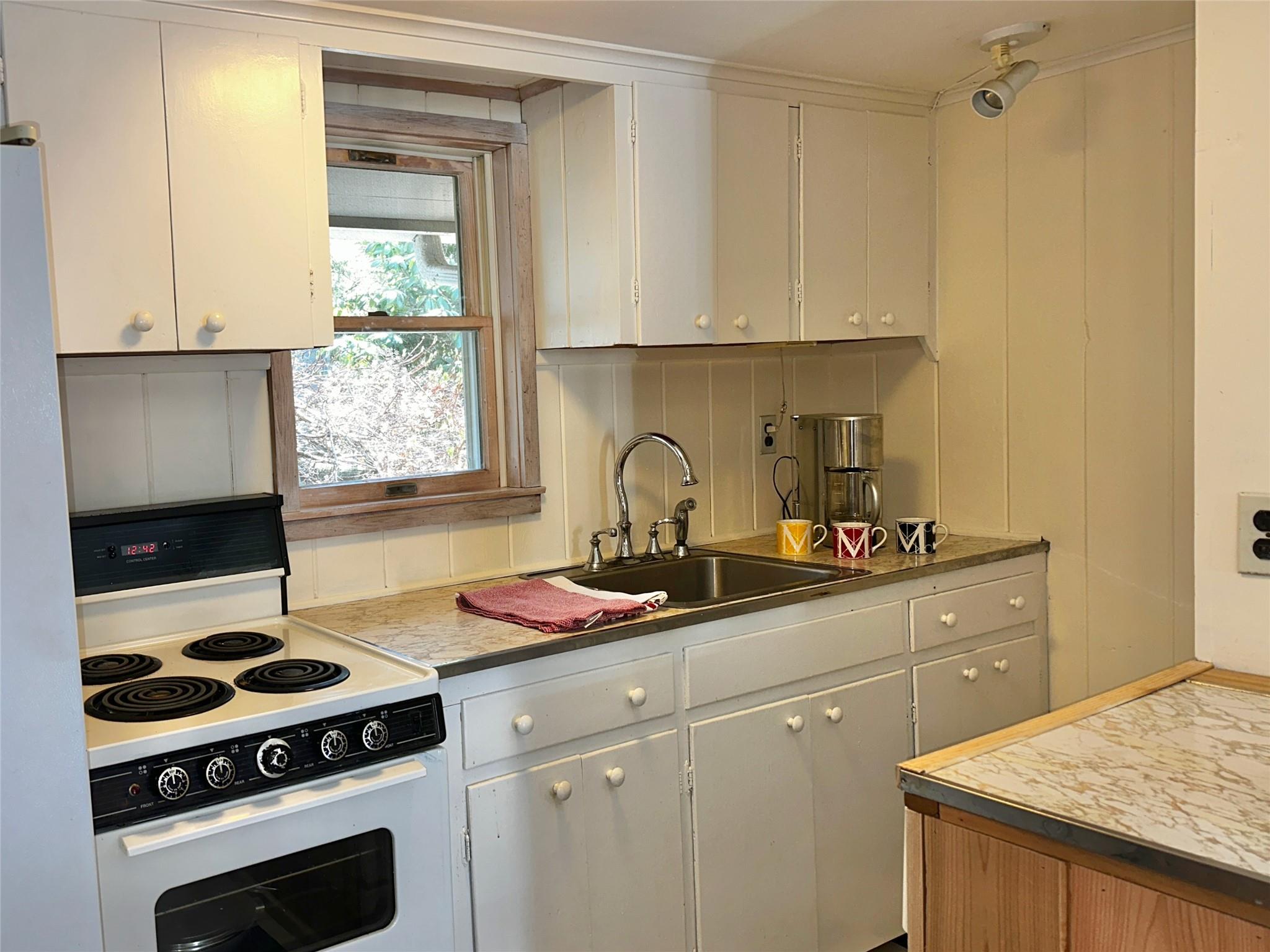 #4 photo, 236 Sea Walk, サフォーク郡 Cherry Grove , NY 11782