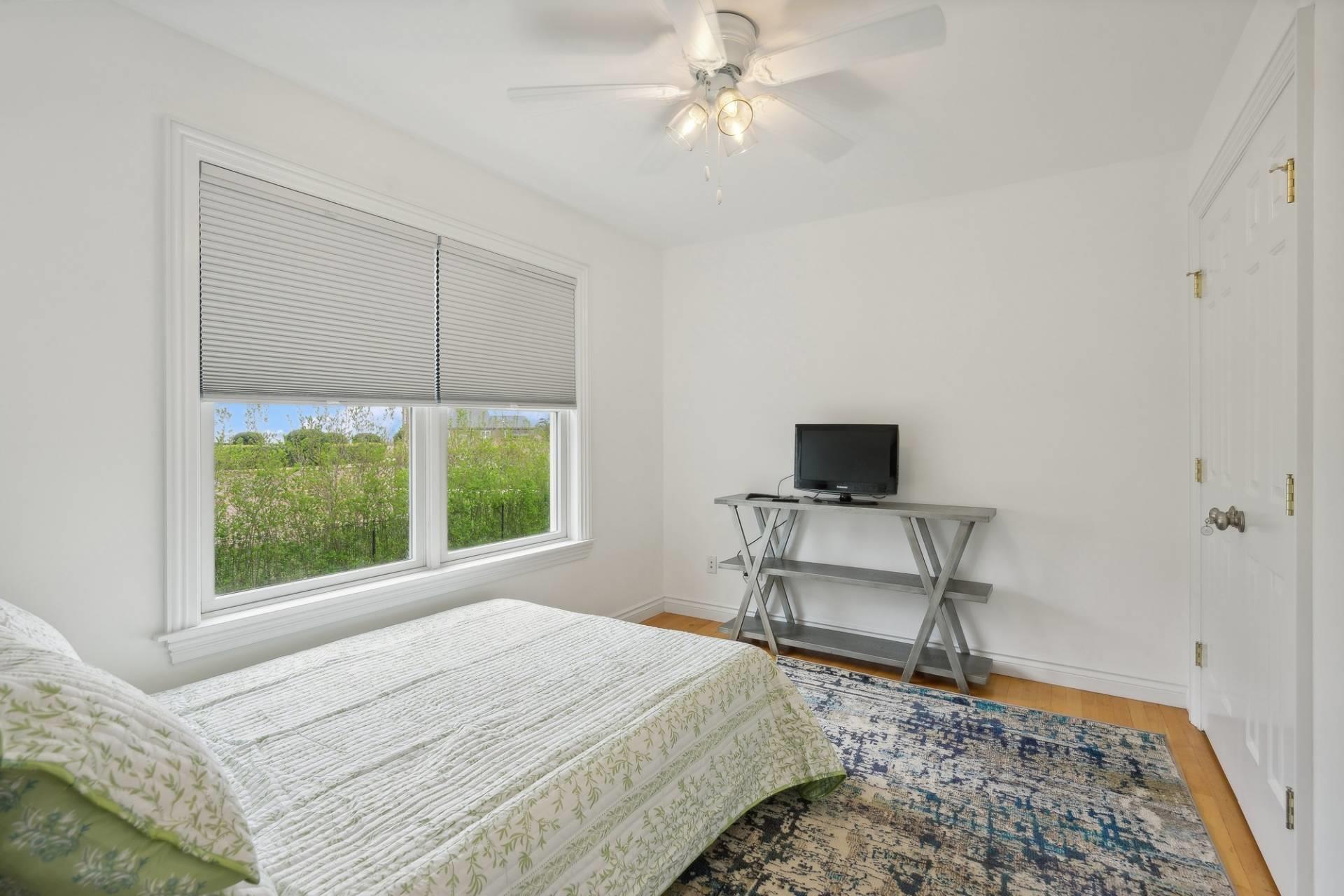 #11 photo, 8 Hyler Drive, サフォーク郡 Hampton Bays , NY 11946