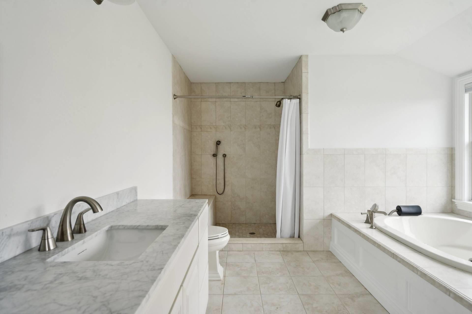 #12 photo, 8 Hyler Drive, サフォーク郡 Hampton Bays , NY 11946