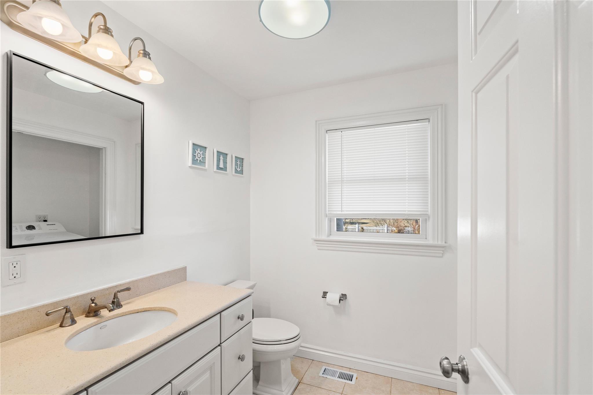 #9 photo, 8 Hyler Drive, サフォーク郡 Hampton Bays , NY 11946