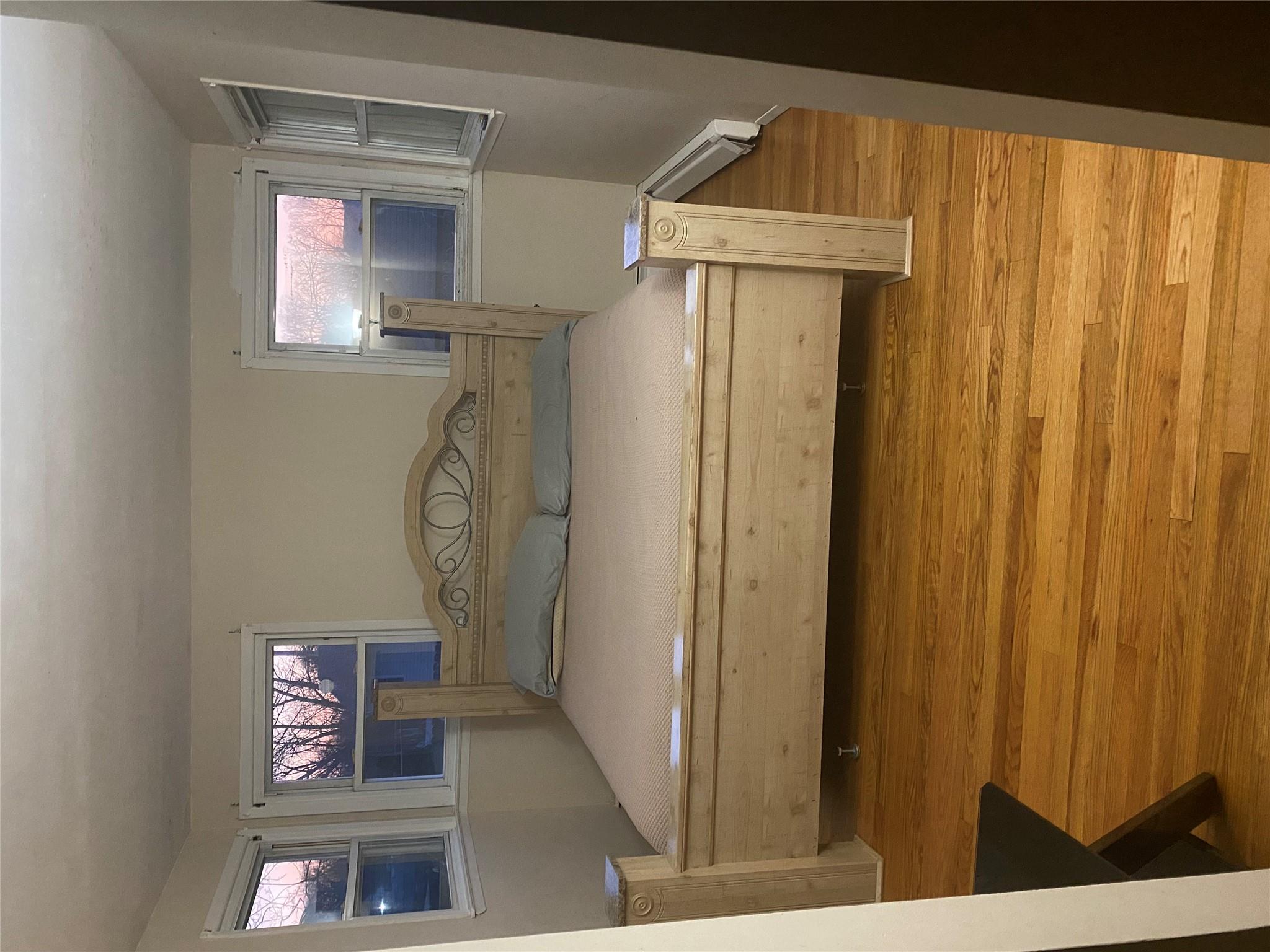 #5 photo, 186 Westwood Drive, Brentwood , NY 11717