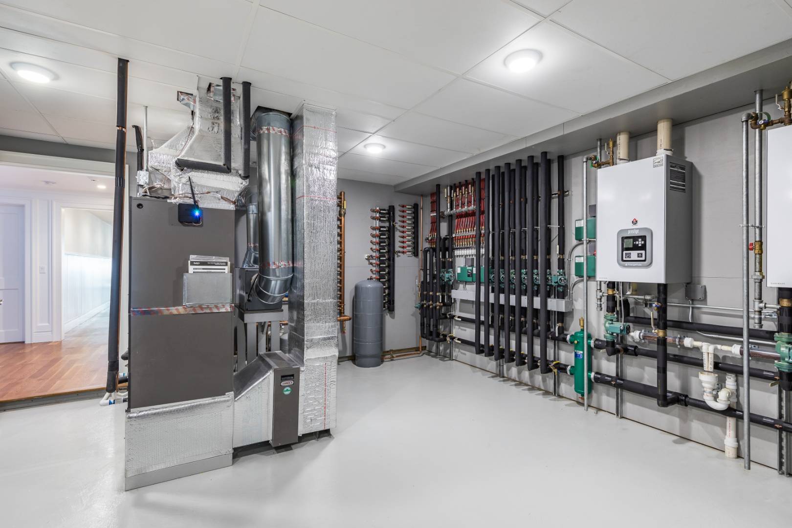 #28 photo, 170 Scuttle Hole Road, サフォーク郡 Water Mill , NY 11976