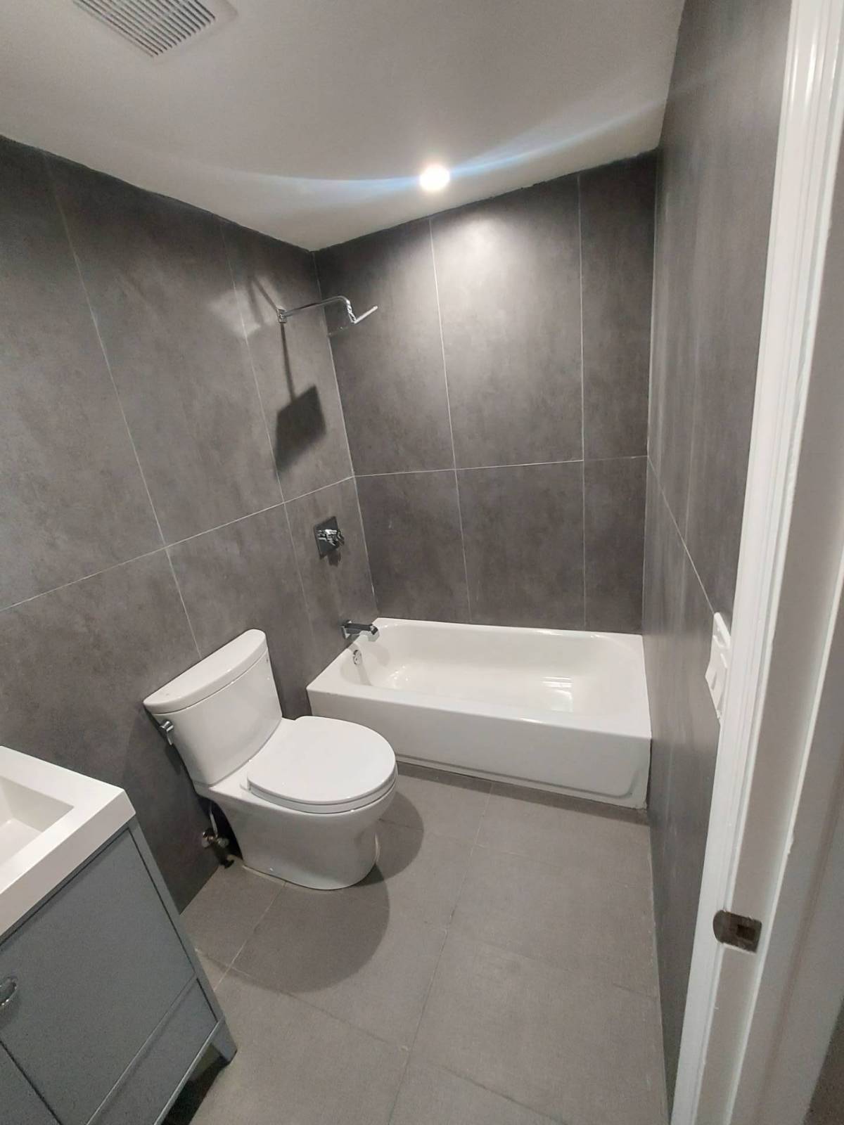 #18 photo, 427 Pulaski St, ブルックリン区 Brooklyn , NY 11221