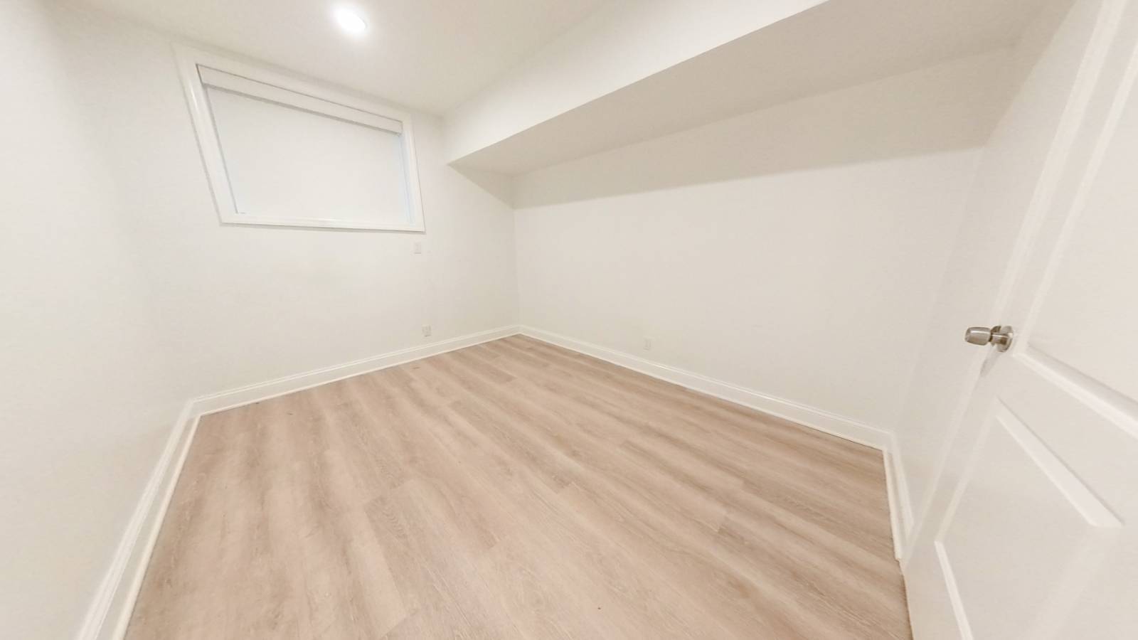 #37 photo, 427 Pulaski St, ブルックリン区 Brooklyn , NY 11221