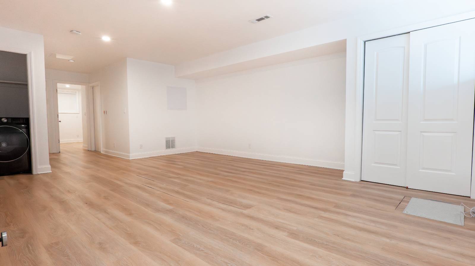 #42 photo, 427 Pulaski St, ブルックリン区 Brooklyn , NY 11221