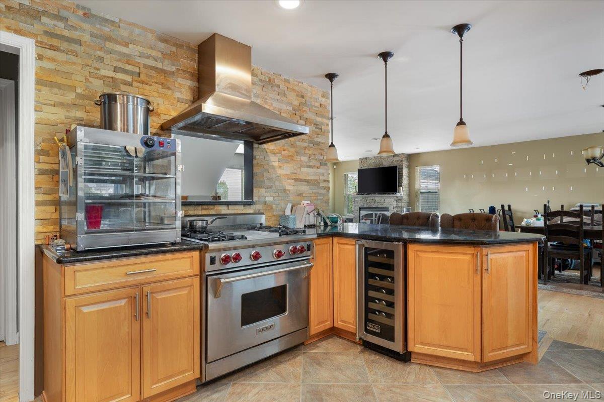 #13 photo, 35 Jackson Avenue, Babylon , NY 11702