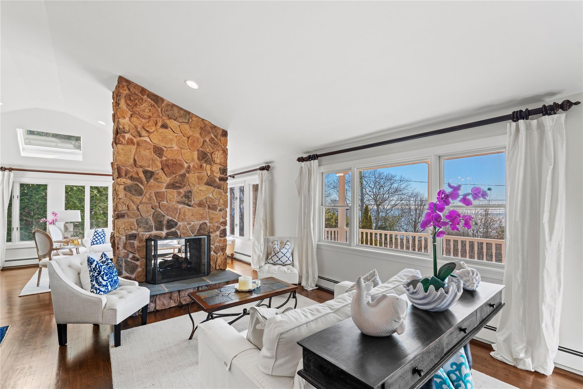 #7 photo, 5 High Road, サフォーク郡 Hampton Bays , NY 11946