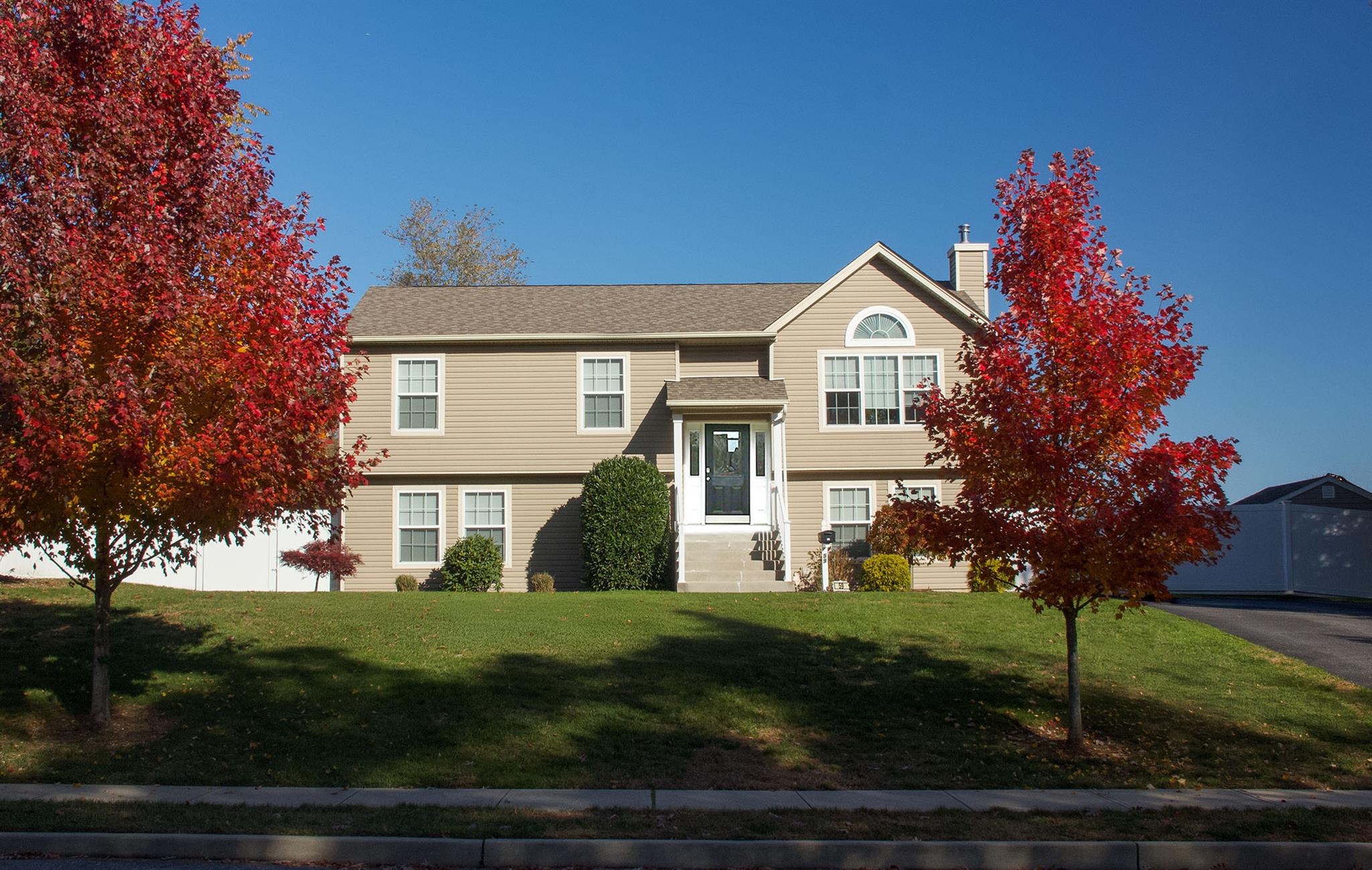 #1 photo, 59 Havemeyer Lane, Commack , NY 11725