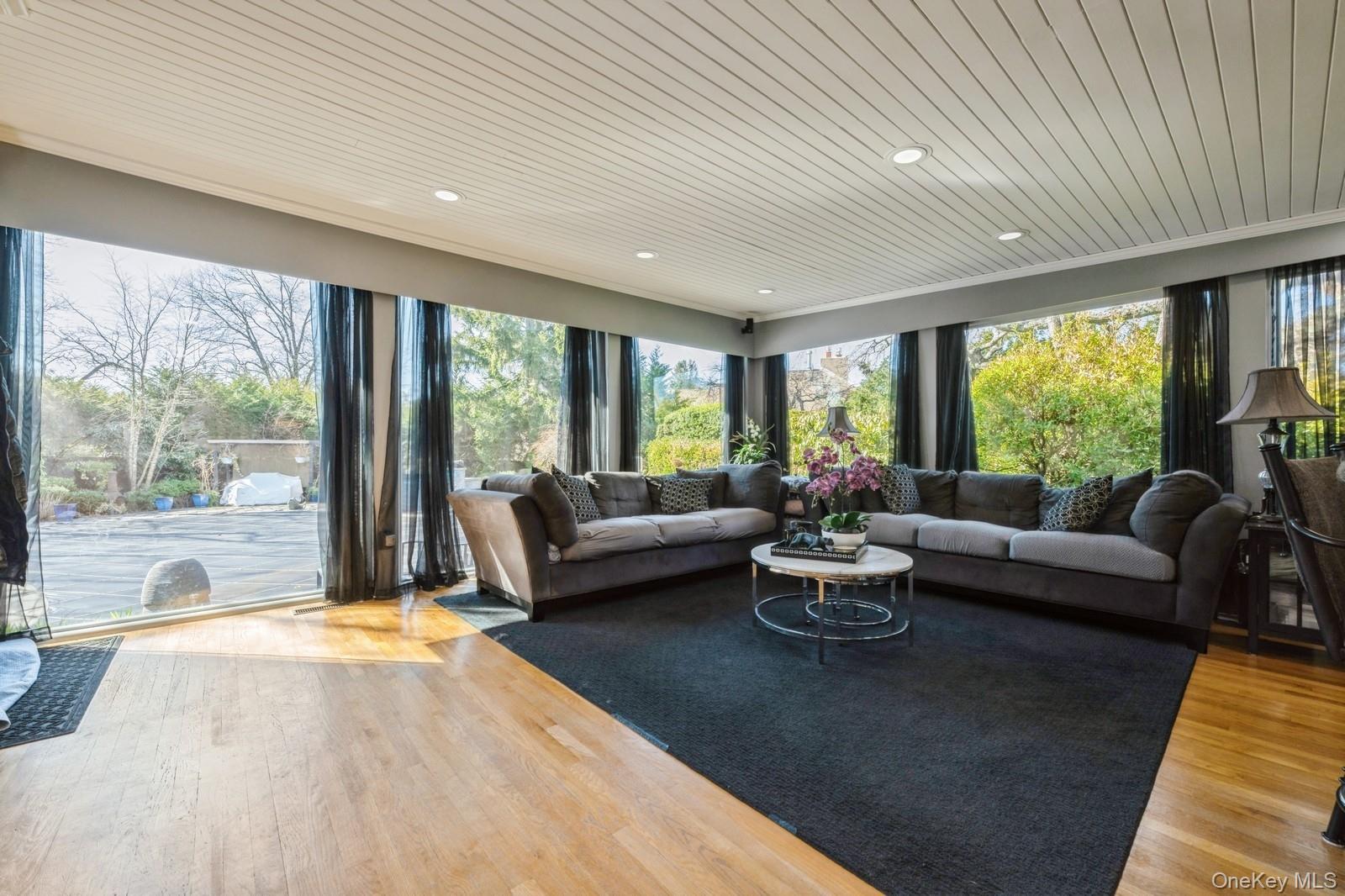 #9 photo, 123 Barrett Road, ナッソー郡 Lawrence , NY 11559