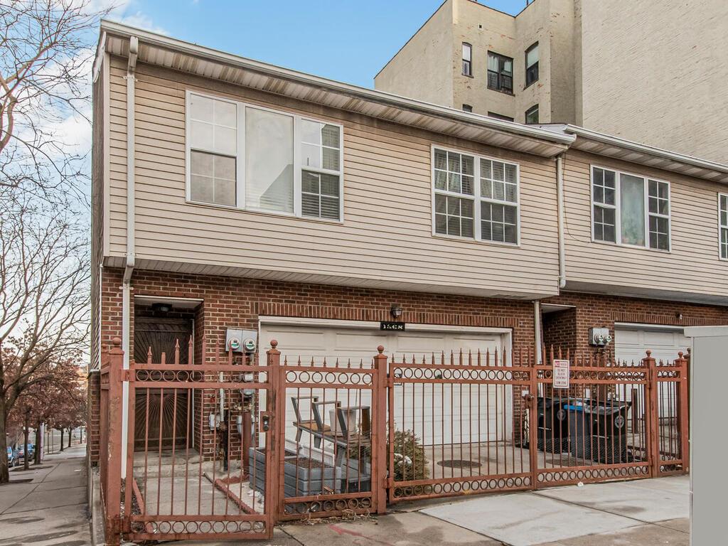#2 photo, 1568 Bryant Avenue, Bronx , NY 10460