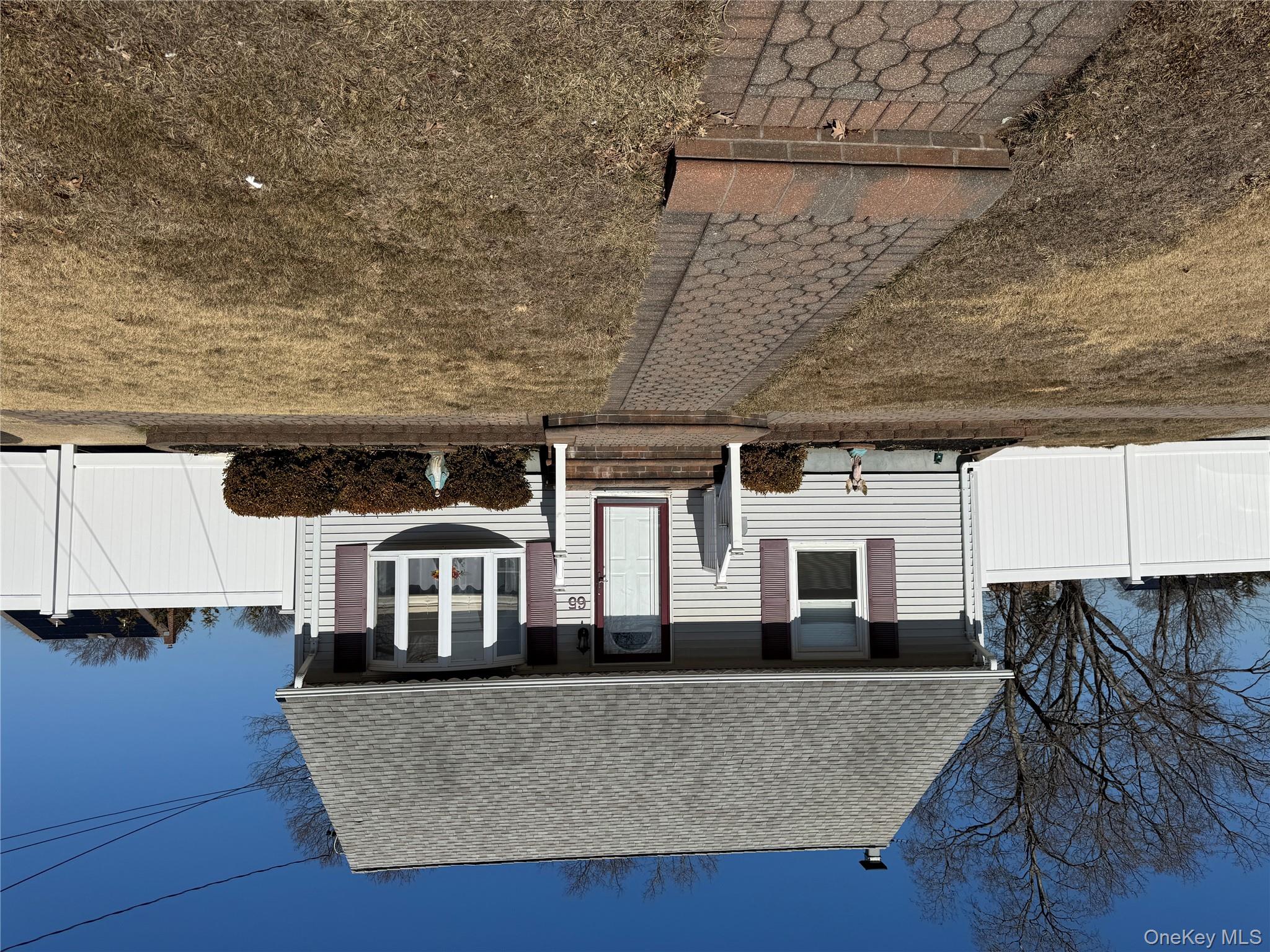 #1 photo, 65 Heathcote Road, 东长岛 Lindenhurst , NY 11757