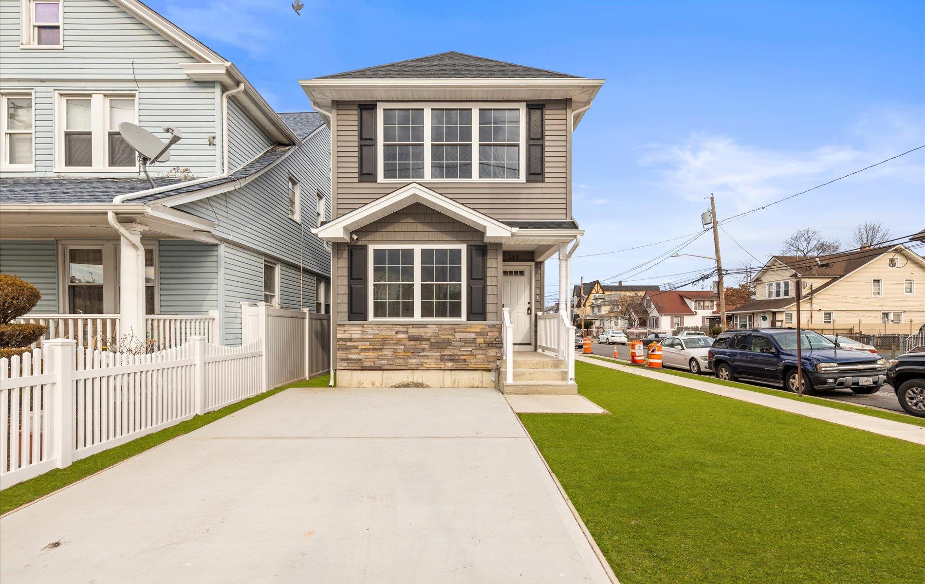 #1 photo, 248 Main Street, 长岛 Hempstead , NY 11550