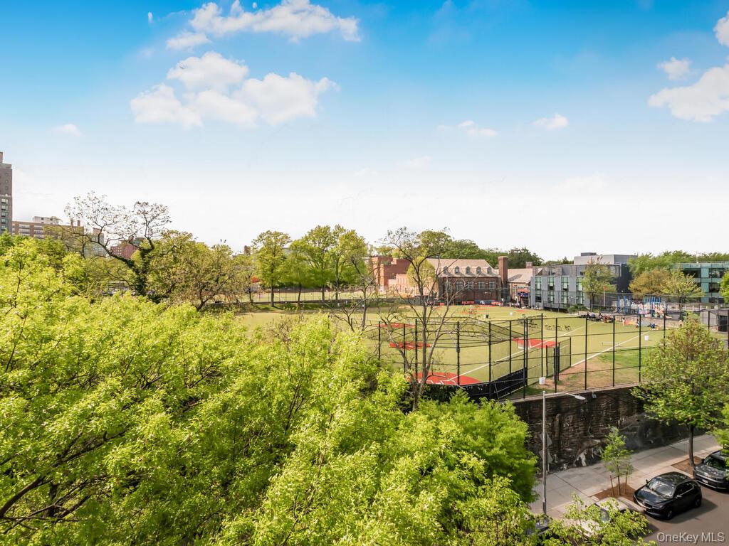 #3 photo, 3840 Greystone Avenue, ブロンクス区 Bronx , NY 10463