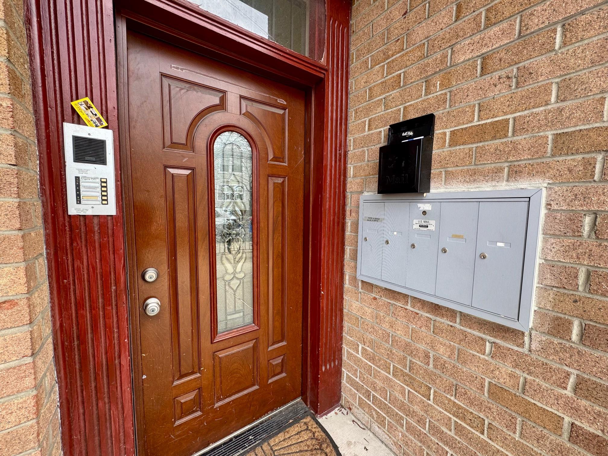 #11 photo, 86-20 57th Road, クイーンズ区 Elmhurst , NY 11373