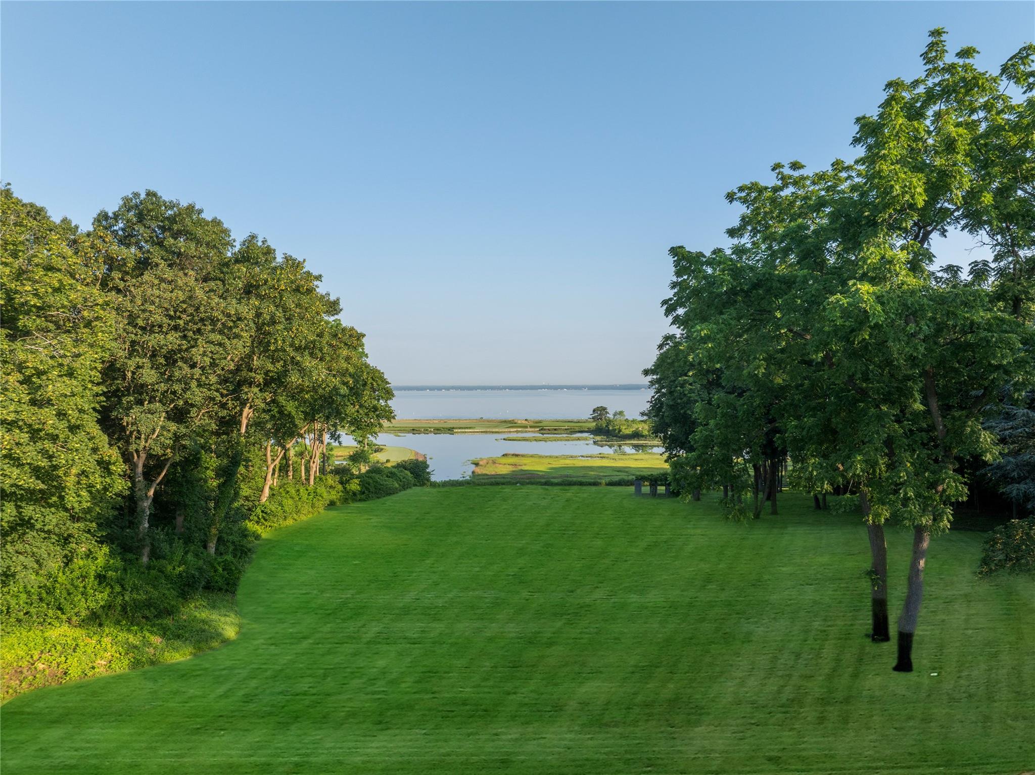 #2 photo, Ten Lands End Road, ナッソー郡 Locust Valley , NY 11560