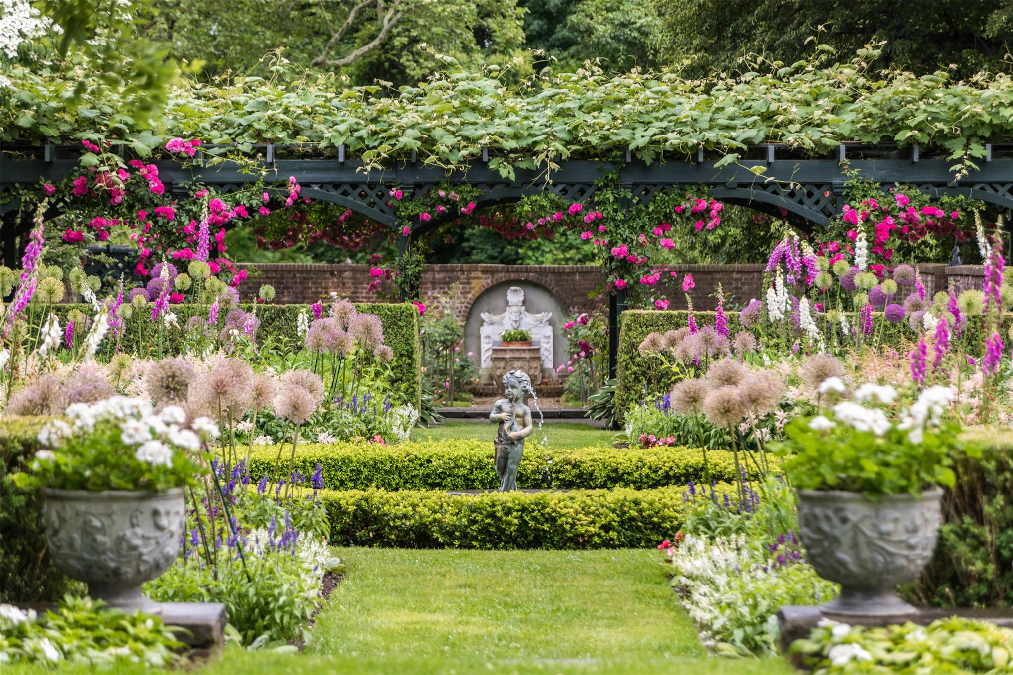 #4 photo, Ten Lands End Road, ナッソー郡 Locust Valley , NY 11560