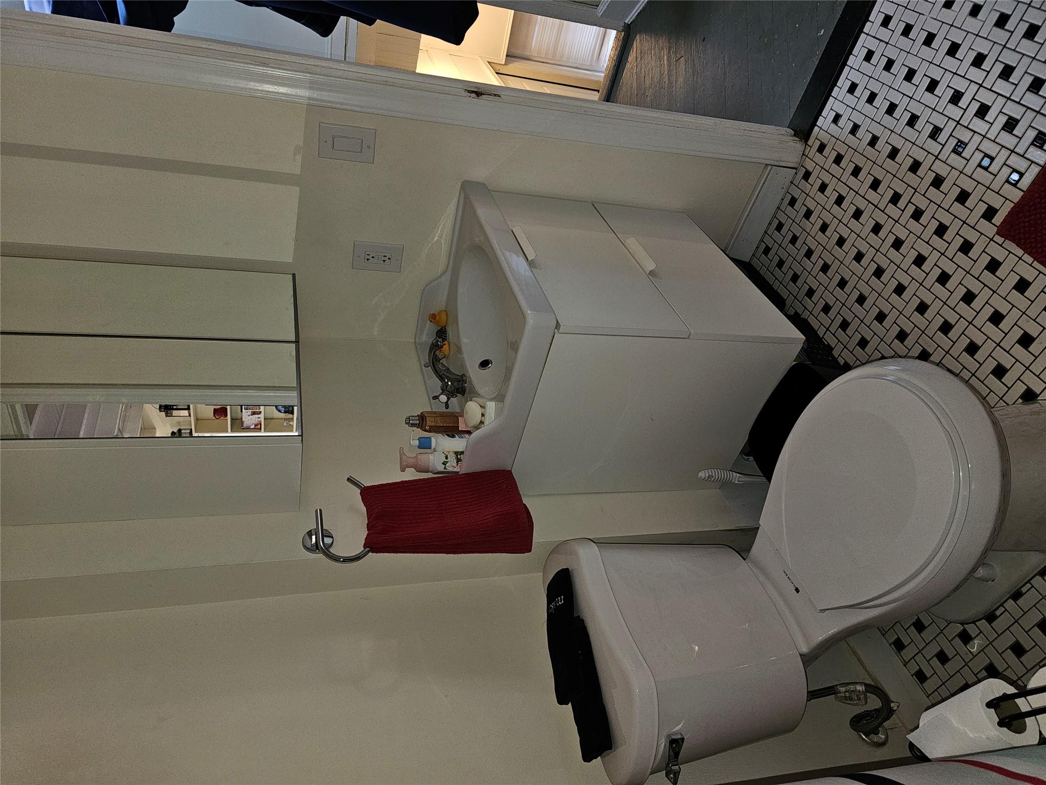 #18 photo, 208 Sportsmans Avenue, ナッソー郡 Freeport , NY 11520