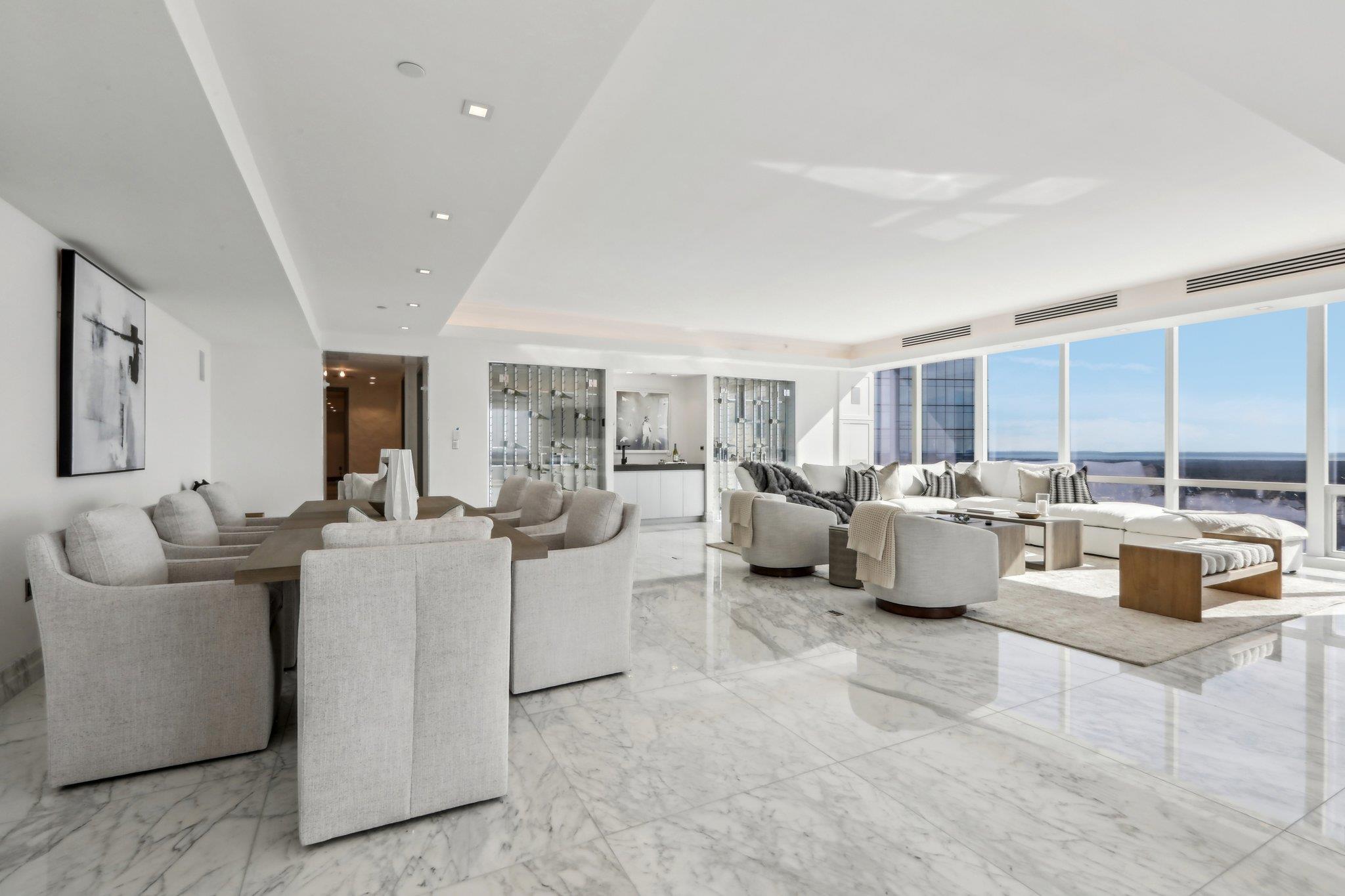 #18 photo, 5 Renaissance Square, White Plains , NY 10601