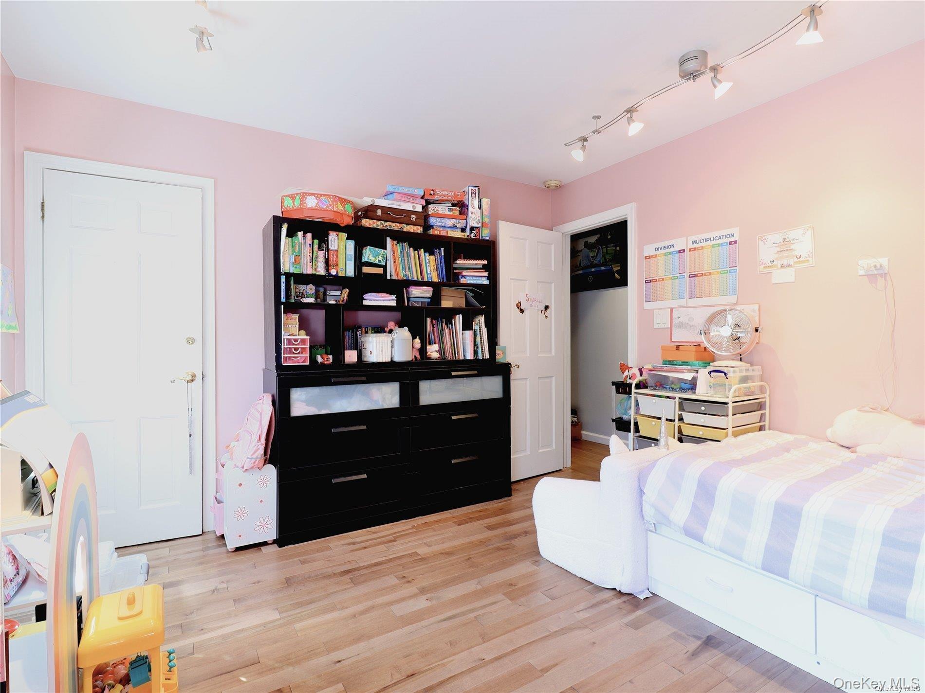 #9 photo, 6 Morris Lane, ナッソー郡 Great Neck , NY 11024