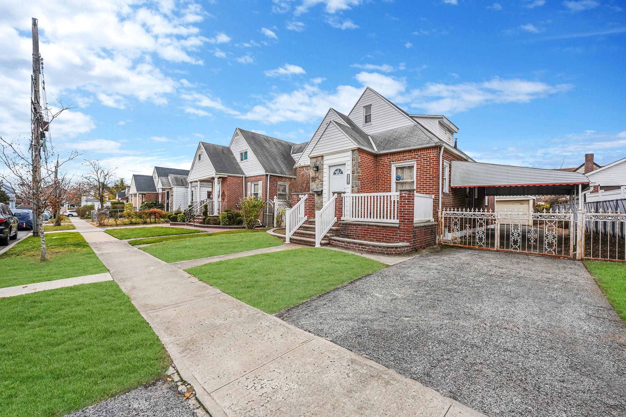 #3 photo, 121-16 198th Street, কুইন্‌স Springfield Gardens , NY 11413