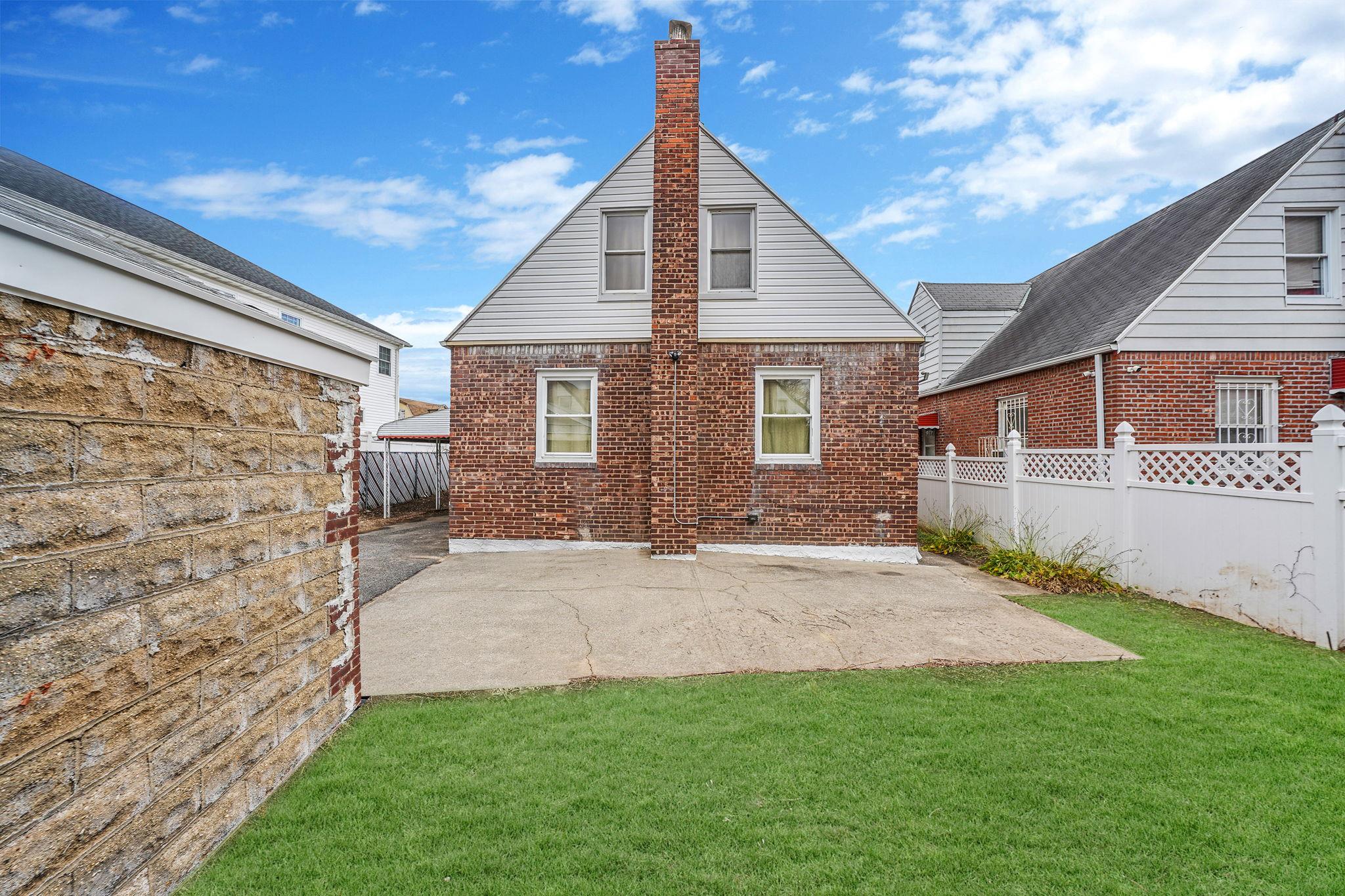 #7 photo, 121-16 198th Street, কুইন্‌স Springfield Gardens , NY 11413