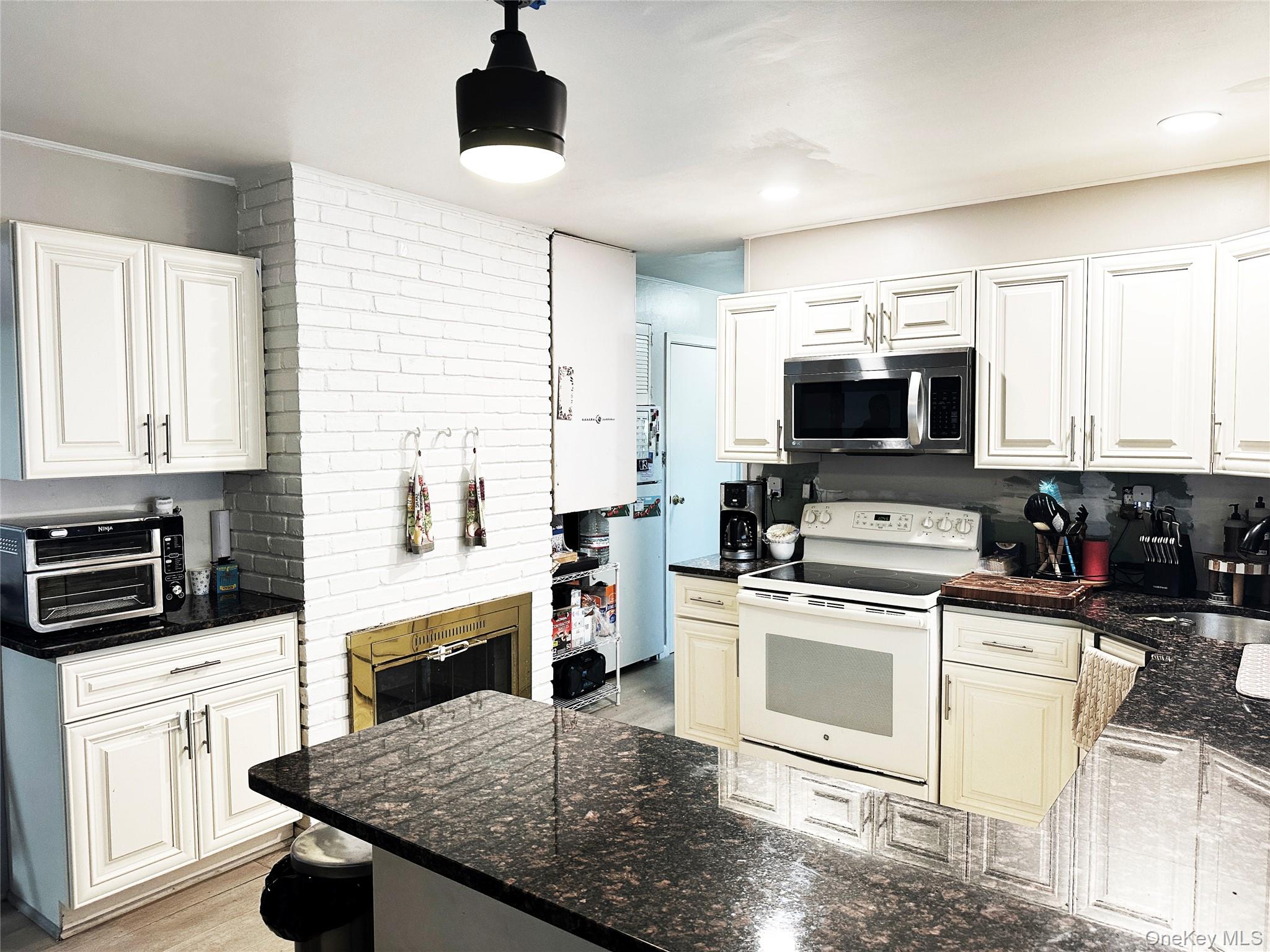 #2 photo, 94 Mallard Road, ナッソー郡 Levittown , NY 11756