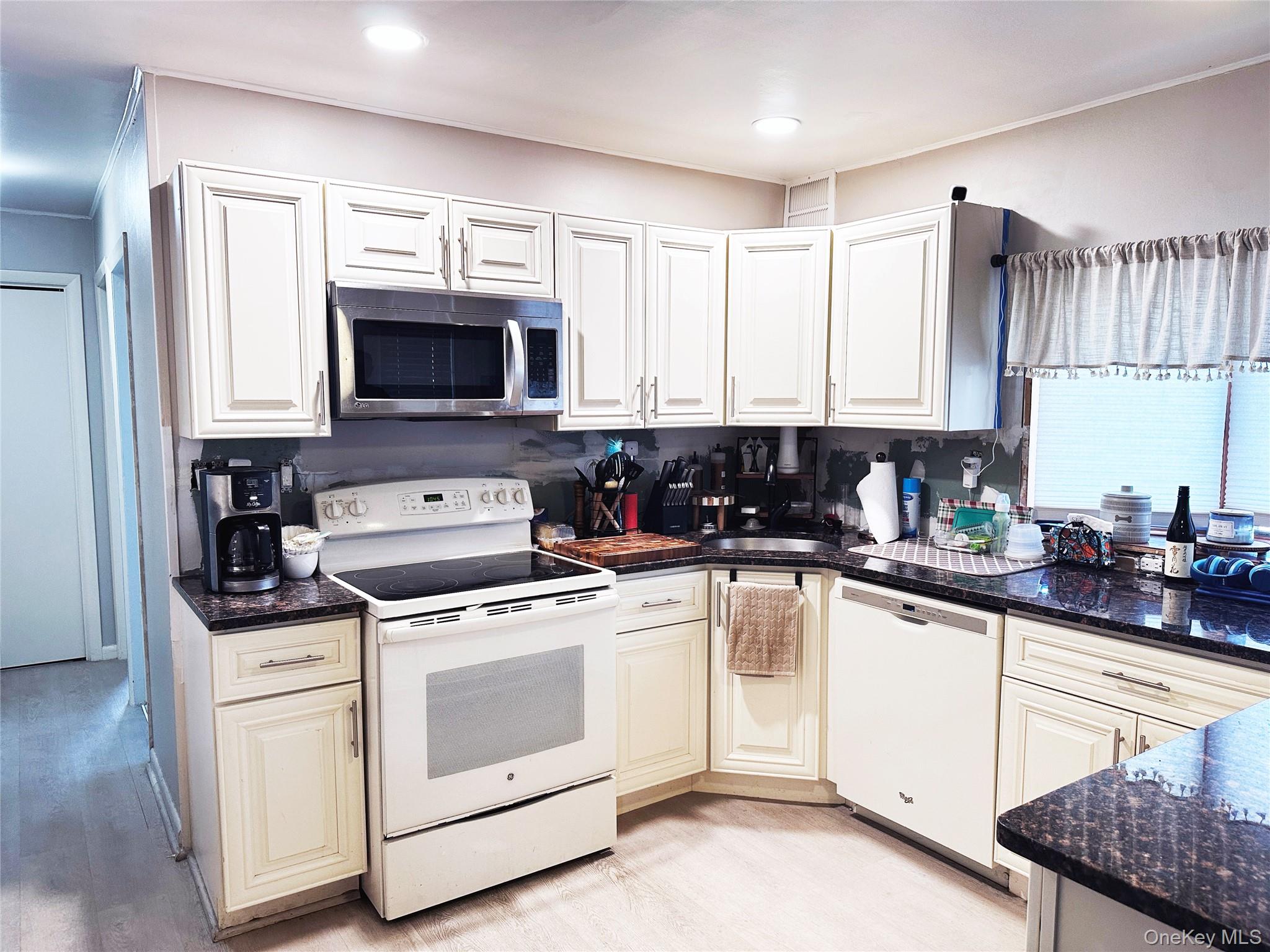 #3 photo, 94 Mallard Road, ナッソー郡 Levittown , NY 11756