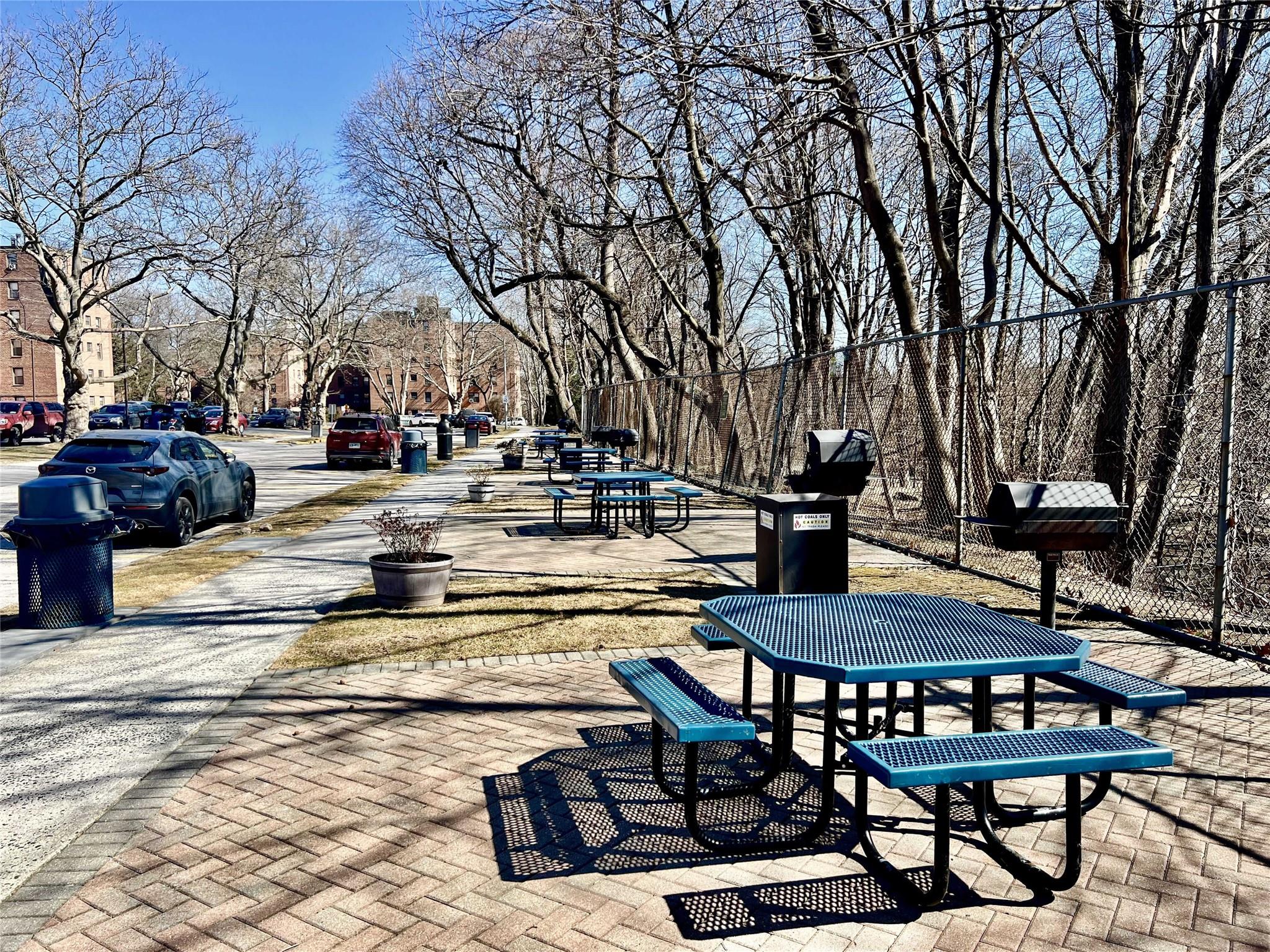 #8 photo, 171 Pearsall Drive, Mount Vernon , NY 10552