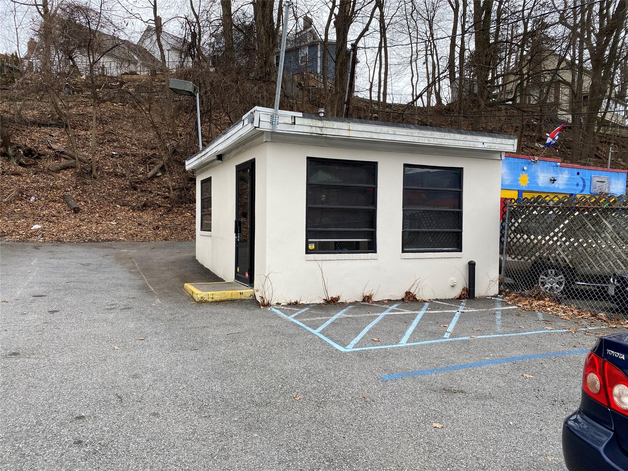 #2 photo, 347 N Broadway, Sleepy Hollow , NY 10591