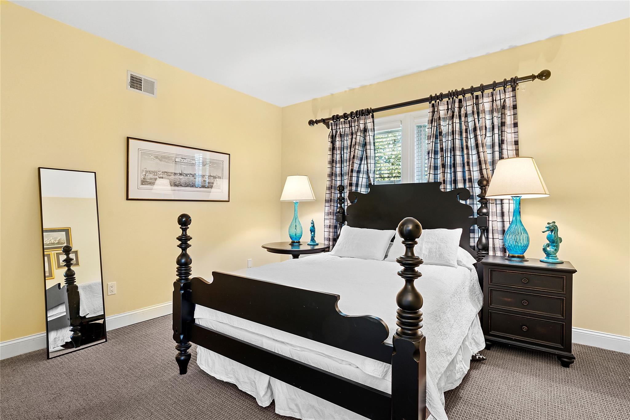 #10 photo, 1 Seasons Lane, サフォーク郡 Southampton , NY 11968