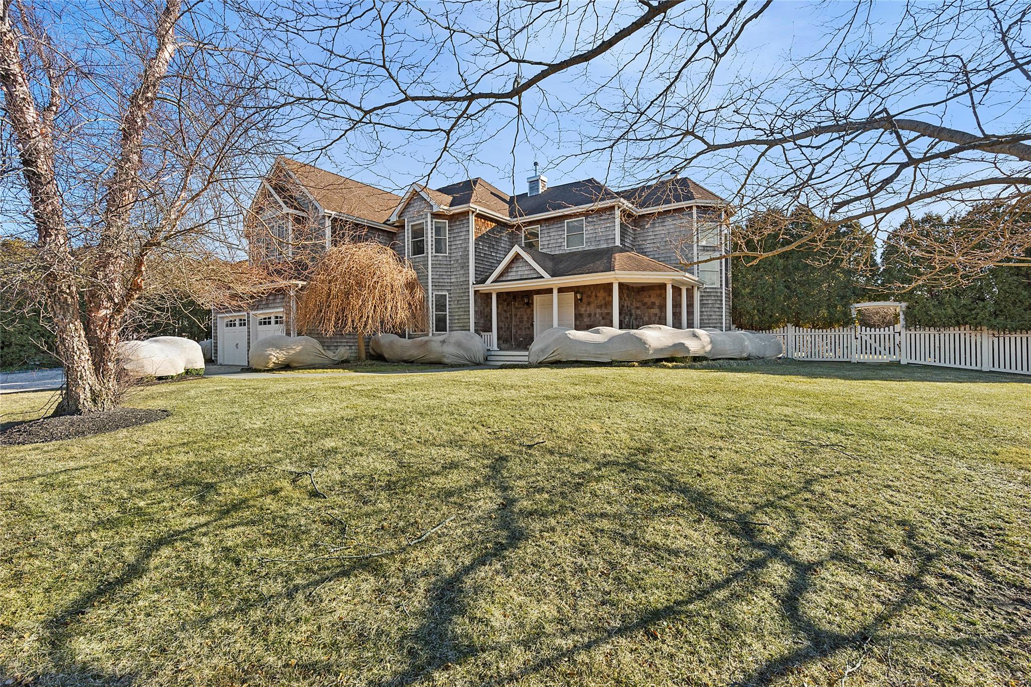 #2 photo, 1 Seasons Lane, サフォーク郡 Southampton , NY 11968