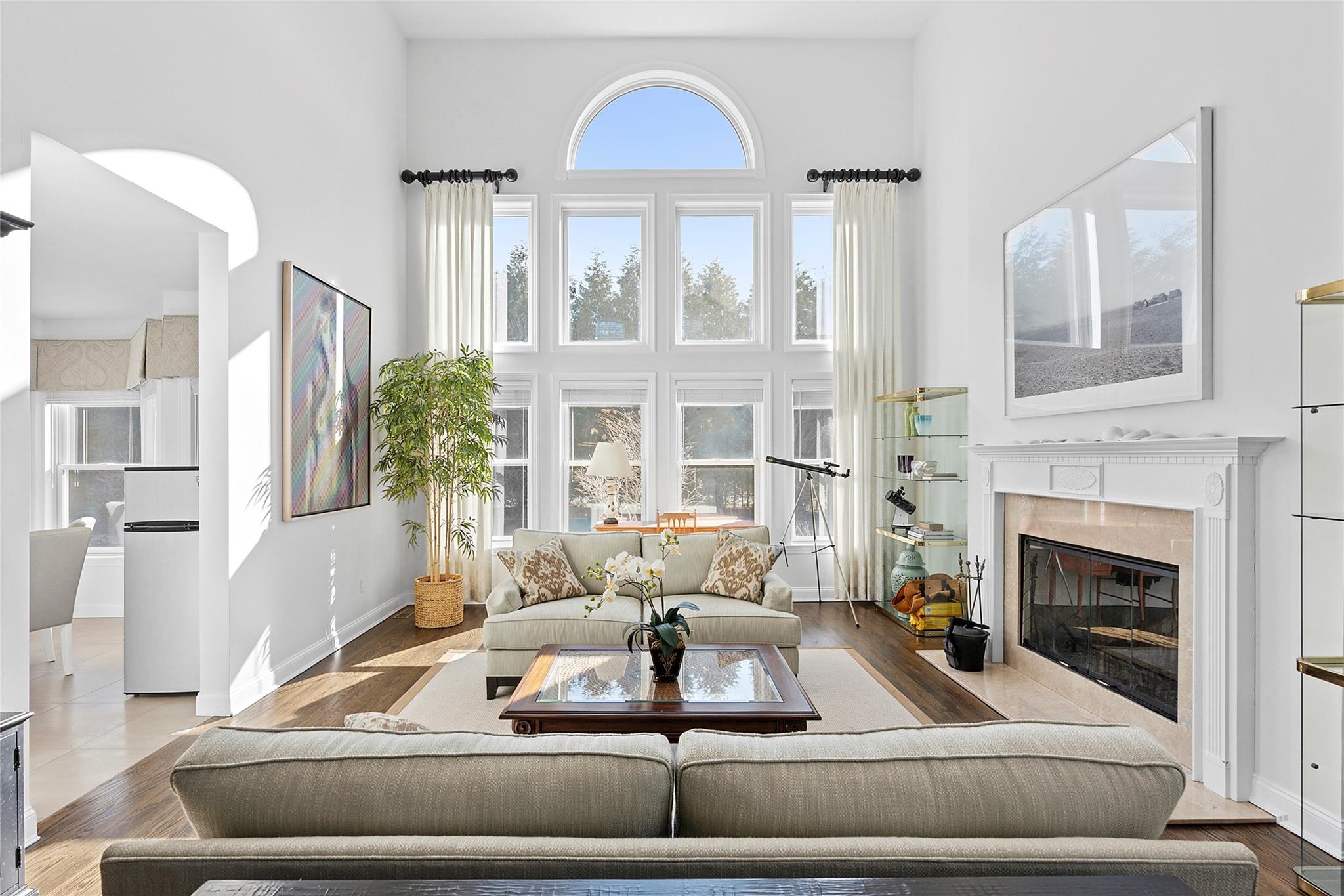 #4 photo, 1 Seasons Lane, サフォーク郡 Southampton , NY 11968