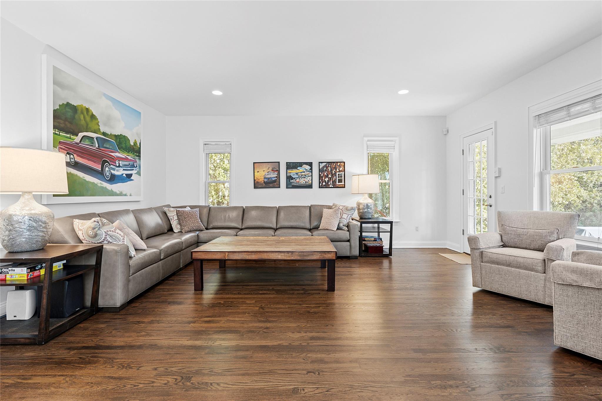 #8 photo, 1 Seasons Lane, サフォーク郡 Southampton , NY 11968