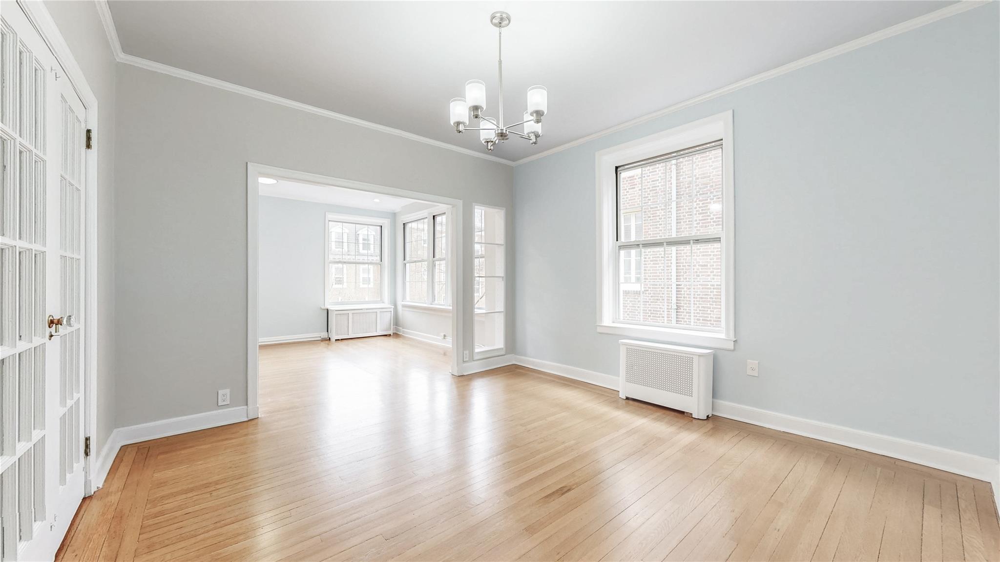 #16 photo, 37-28 85th Street, クイーンズ区 Jackson Heights , NY 11372