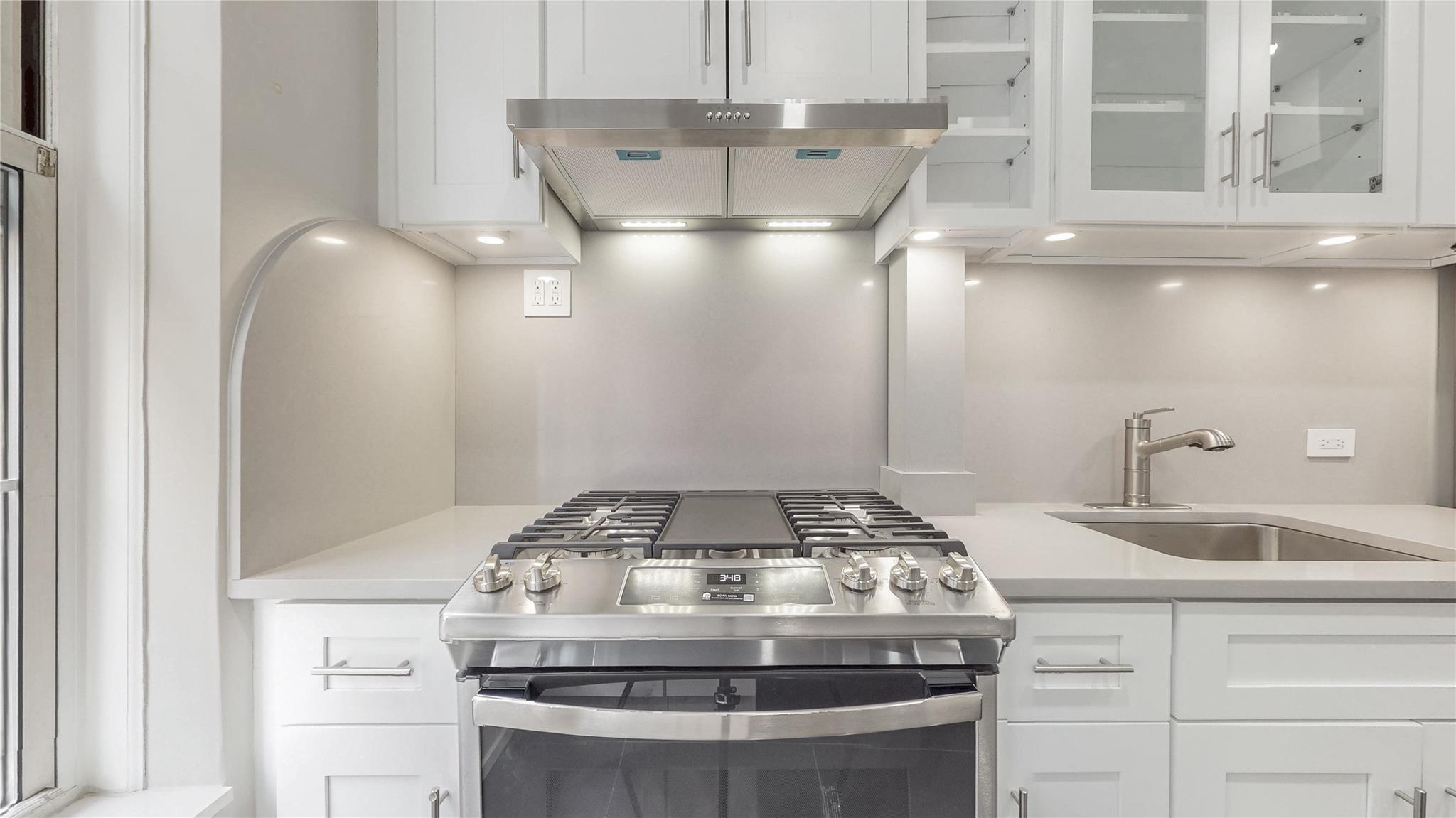 #20 photo, 37-28 85th Street, クイーンズ区 Jackson Heights , NY 11372