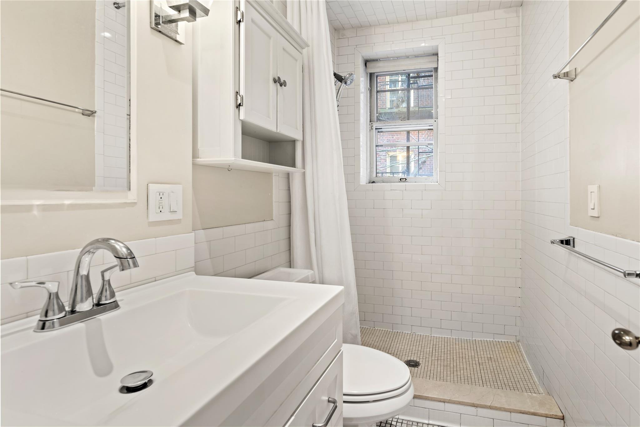 #11 photo, 34-14 81st Street, Jackson Heights , NY 11372