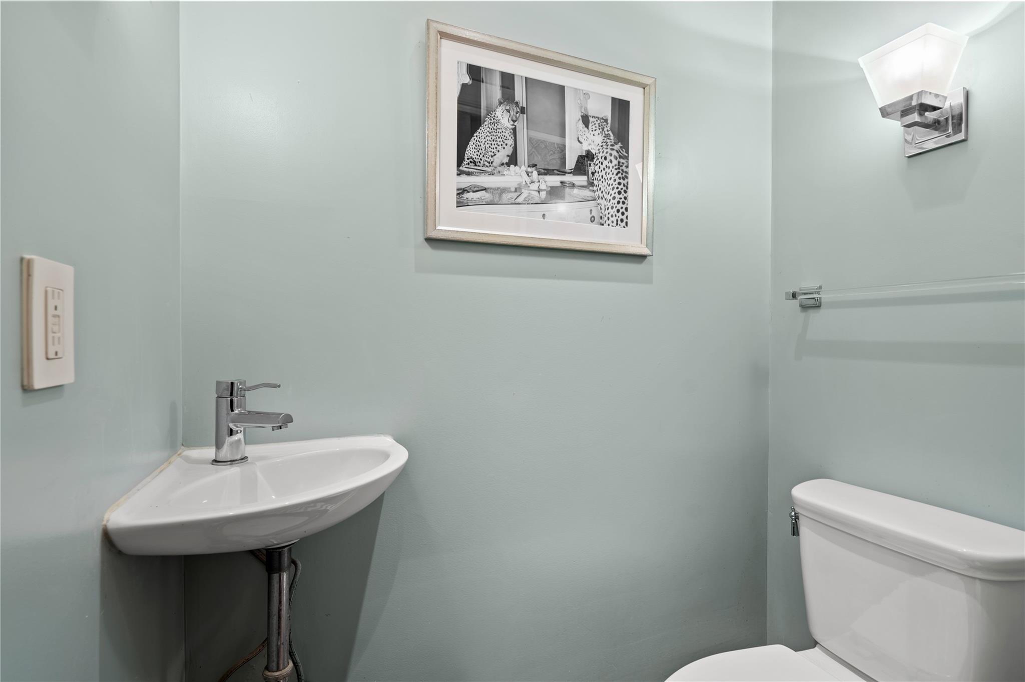 #13 photo, 34-14 81st Street, Jackson Heights , NY 11372