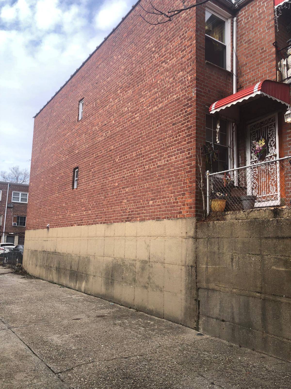 #3 photo, 674 East 83rd Street, ブルックリン区 Canarsie , NY 11236