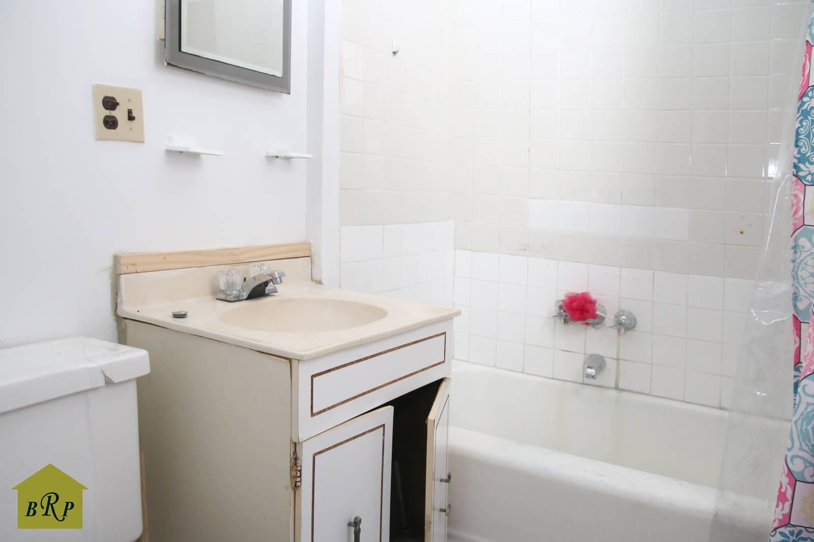 #13 photo, 8906 Avenue L, Canarsie , NY 11236