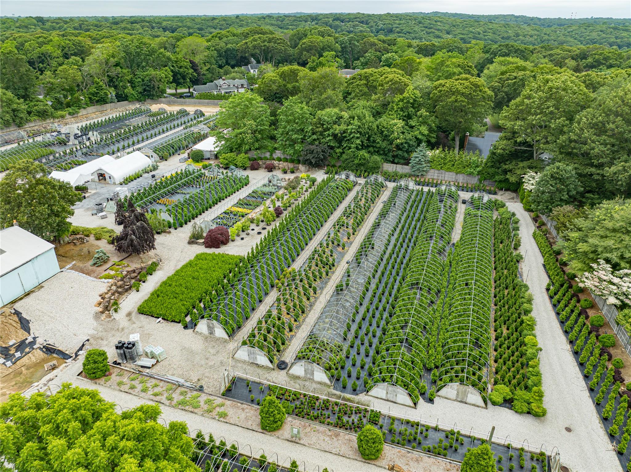 #5 photo, 185-191 N Country Road, サフォーク郡 Mount Sinai , NY 11766