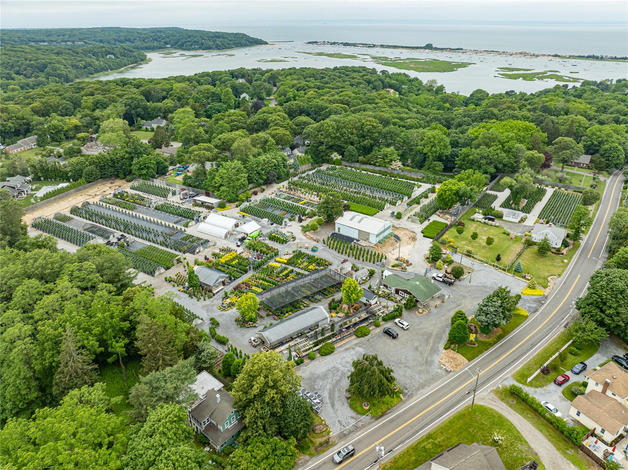 #8 photo, 185-191 N Country Road, サフォーク郡 Mount Sinai , NY 11766