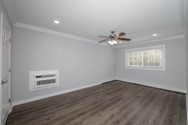 #11 photo, 552 New Highway, サフォーク郡 Hauppauge , NY 11788