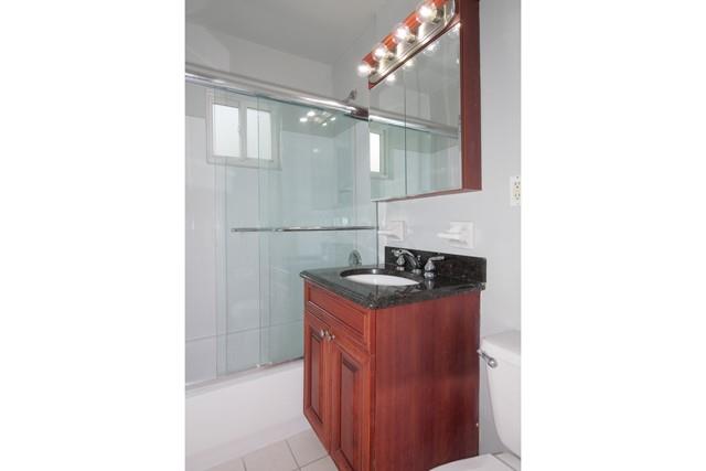 #13 photo, 552 New Highway, サフォーク郡 Hauppauge , NY 11788