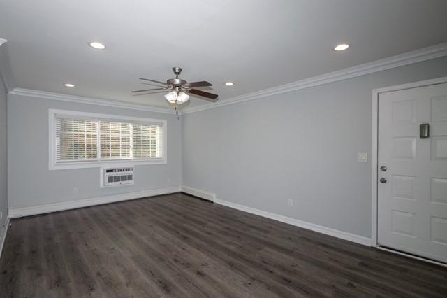 #8 photo, 552 New Highway, サフォーク郡 Hauppauge , NY 11788