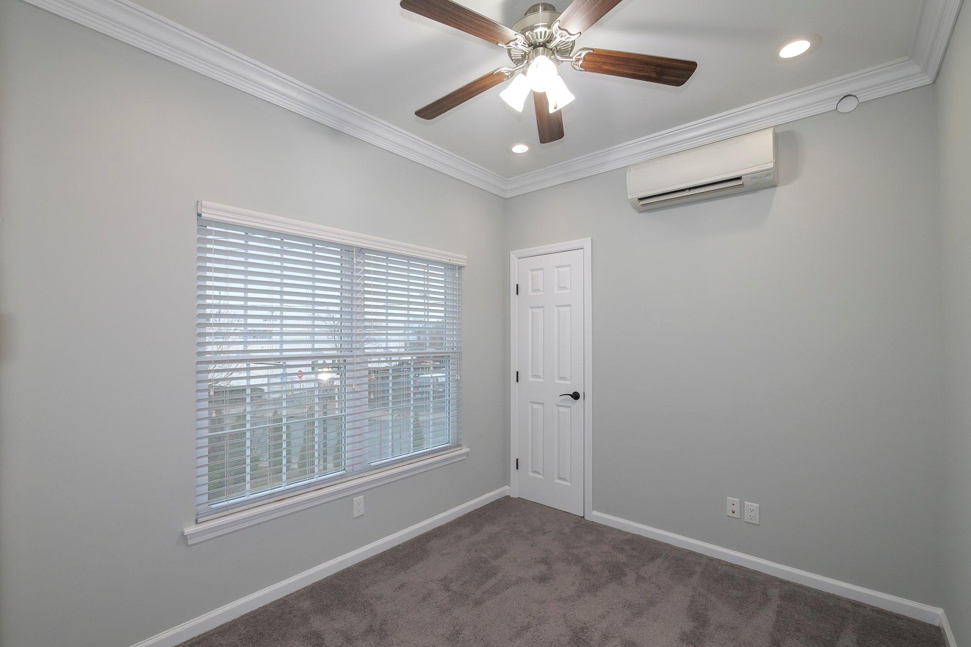 #8 photo, 115 Evergreen Street, サフォーク郡 West Babylon , NY 11704