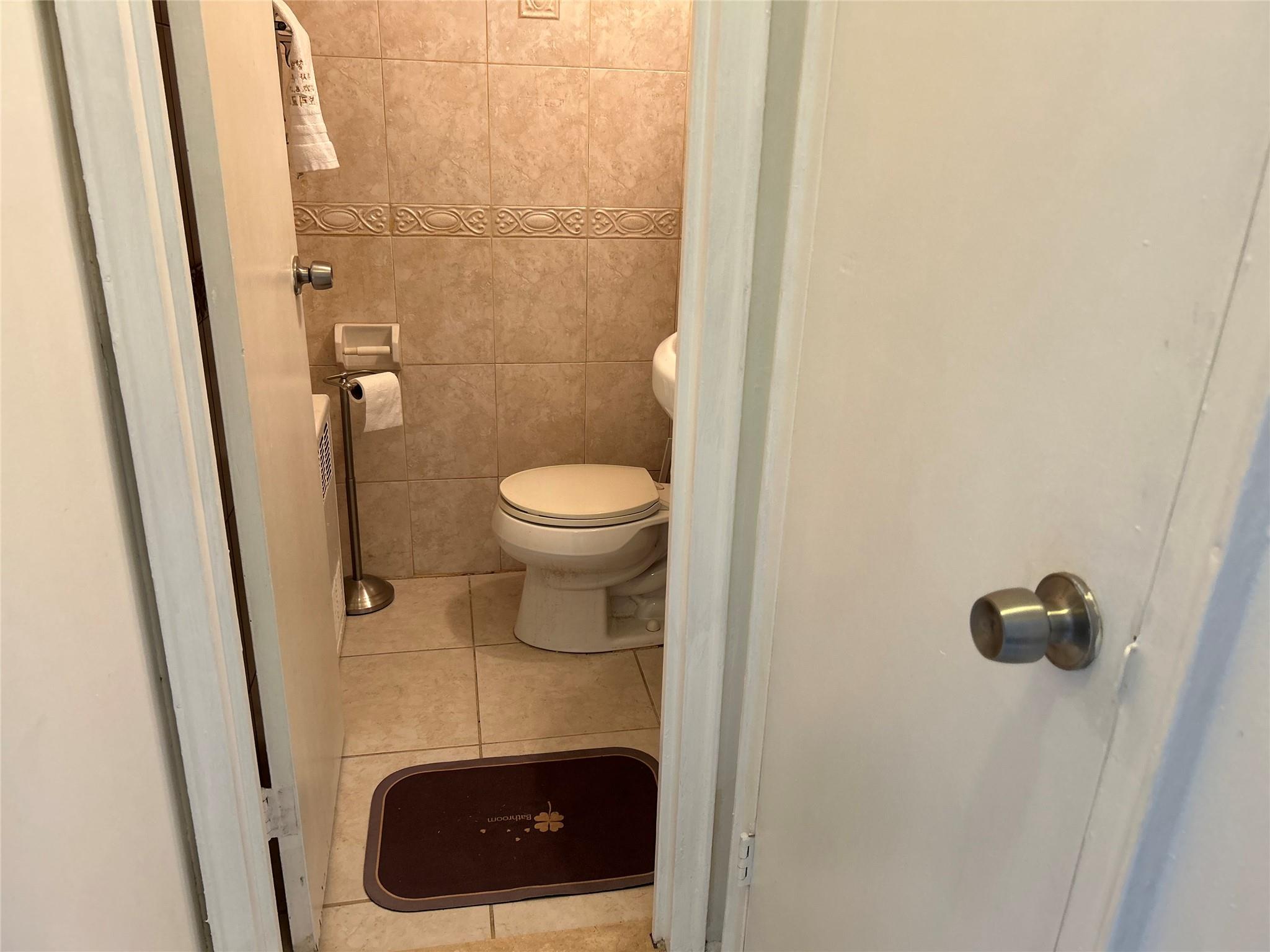 #13 photo, 213-14 Hillside Avenue, קווינס Queens Village , NY 11427